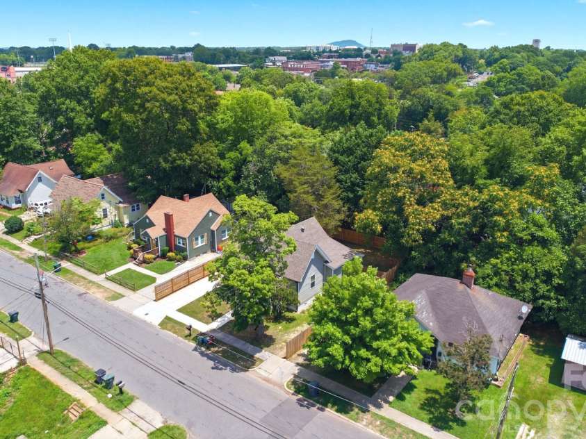 314 Weldon Street, Gastonia, NC 28052.  MLS# CAR4392699, YatesRealty ID 29546. 