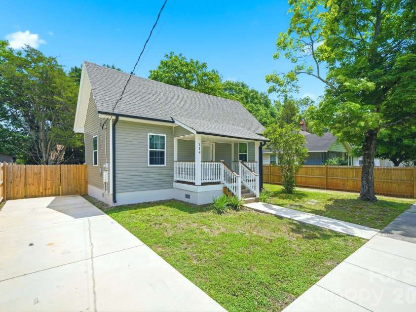 314 Weldon Street, Gastonia, NC 28052.  MLS# CAR4392699, YatesRealty ID 29546. Exterior Side View
