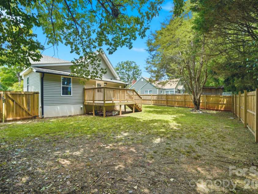 314 Weldon Street, Gastonia, NC 28052.  MLS# CAR4392699, YatesRealty ID 29546. Flat Yard for Easy Maintenance