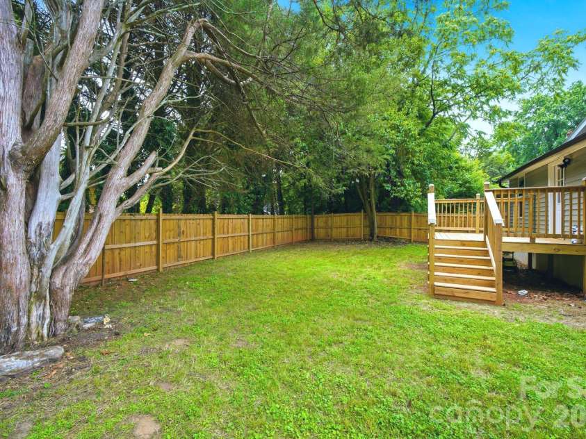 314 Weldon Street, Gastonia, NC 28052.  MLS# CAR4392699, YatesRealty ID 29546. Very Private