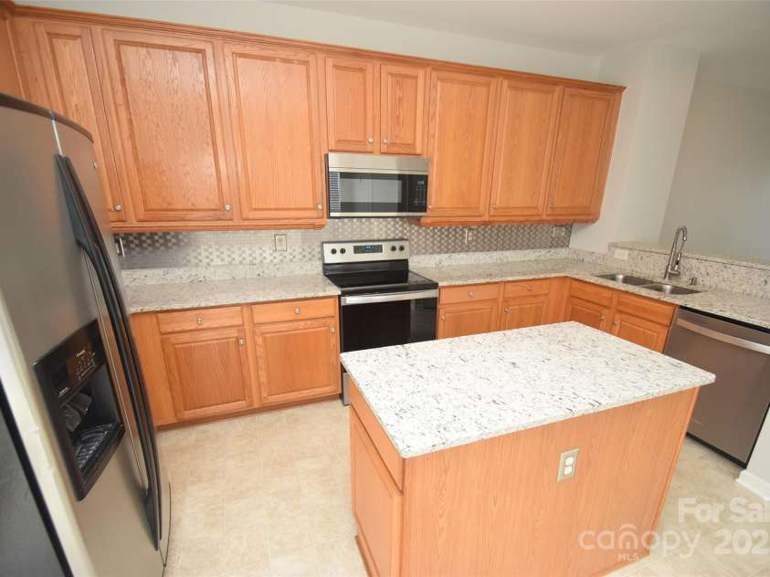 3800 York Alley, Indian Trail, NC 28079.  MLS# CAR4286049, YatesRealty ID 29547. 