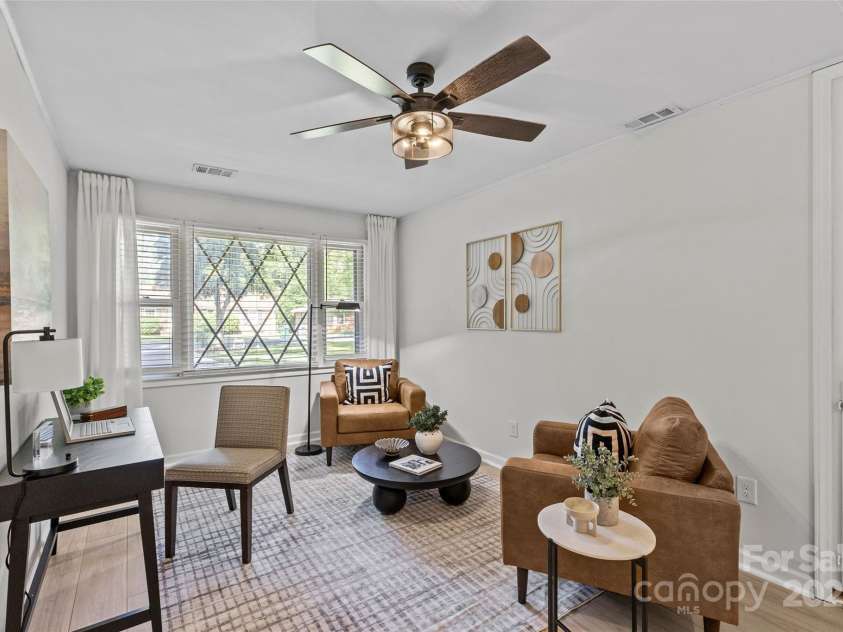 5329 Valley Forge Road, Charlotte, NC 28210.  MLS# CAR4269436, YatesRealty ID 29548. Imagine Right Wall Removed to Open Up Living Space