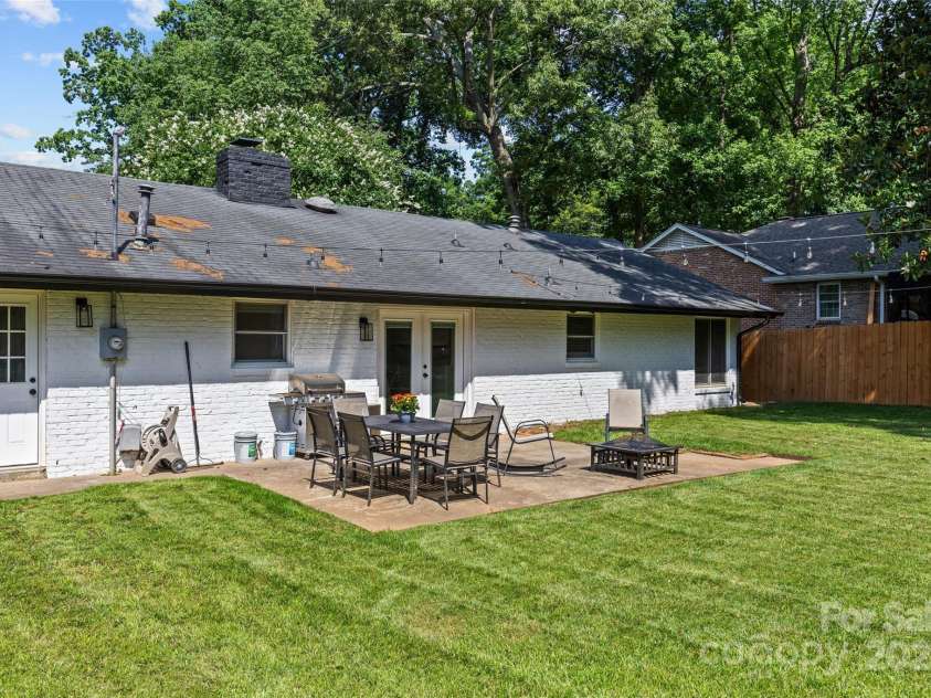 5329 Valley Forge Road, Charlotte, NC 28210.  MLS# CAR4269436, YatesRealty ID 29548. Patio
