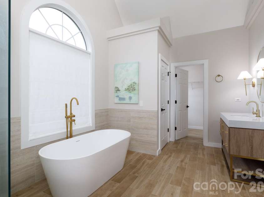 2544 Barrington Court, Rock Hill, SC 29732.  MLS# CAR4392715, YatesRealty ID 29549. 