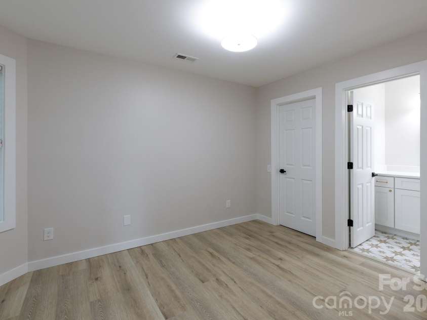 2544 Barrington Court, Rock Hill, SC 29732.  MLS# CAR4392715, YatesRealty ID 29549. 