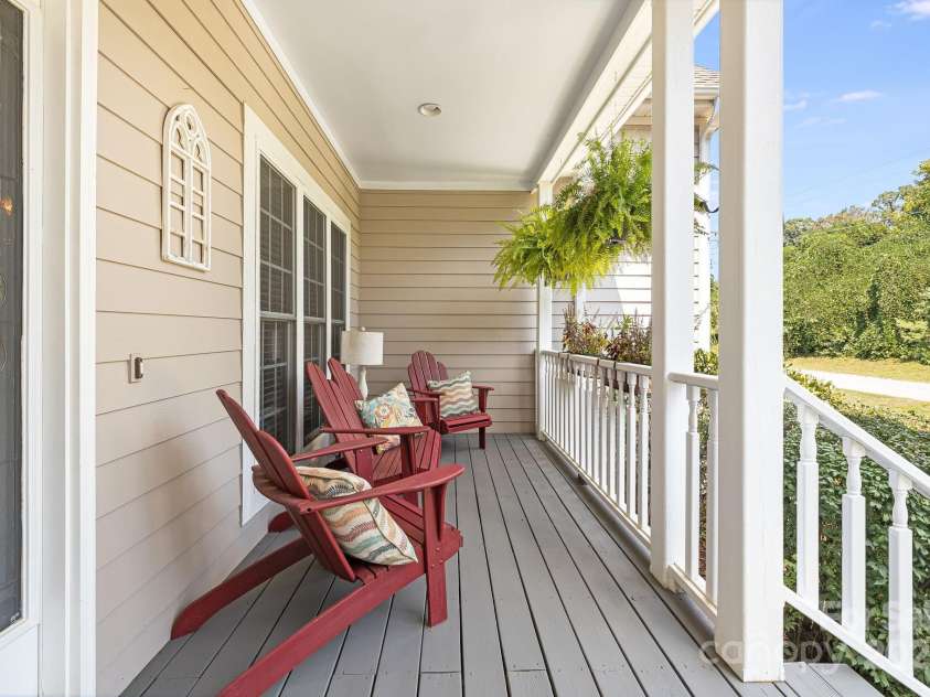 600 Vista Falls Road, Mills River, NC 28759.  MLS# CAR4178786, YatesRealty ID 29549. 