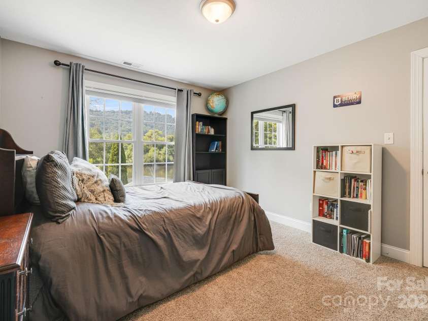 600 Vista Falls Road, Mills River, NC 28759.  MLS# CAR4178786, YatesRealty ID 29549. 