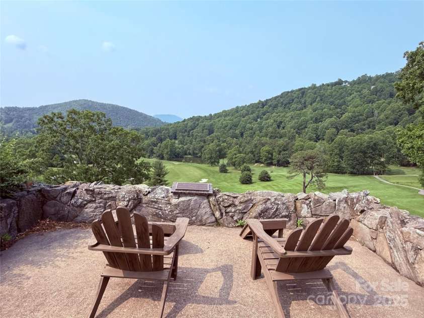 600 Vista Falls Road, Mills River, NC 28759.  MLS# CAR4178786, YatesRealty ID 29549. 