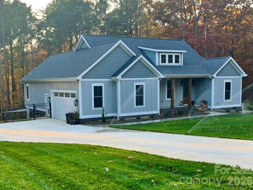 129 Water Oak Way, Mount Gilead, NC 27306.  MLS# CAR4351475, YatesRealty ID 2955. 