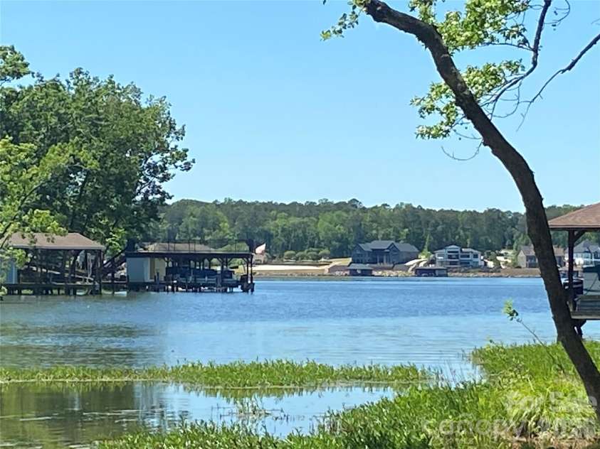 129 Water Oak Way, Mount Gilead, NC 27306.  MLS# CAR4351475, YatesRealty ID 2955. 