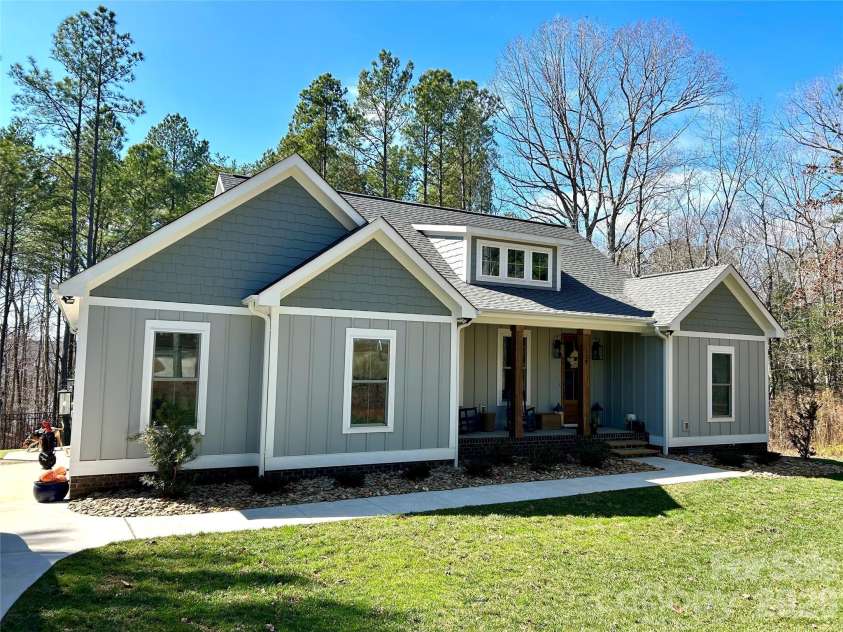 129 Water Oak Way, Mount Gilead, NC 27306.  MLS# CAR4351475, YatesRealty ID 2955. 
