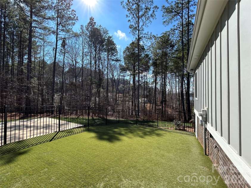 129 Water Oak Way, Mount Gilead, NC 27306.  MLS# CAR4351475, YatesRealty ID 2955. 