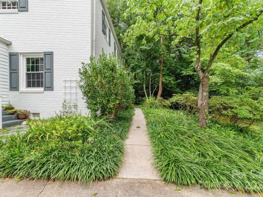 324 Club House Drive, Salisbury, NC 28144.  MLS# CAR4168854, YatesRealty ID 2955. Entry Path