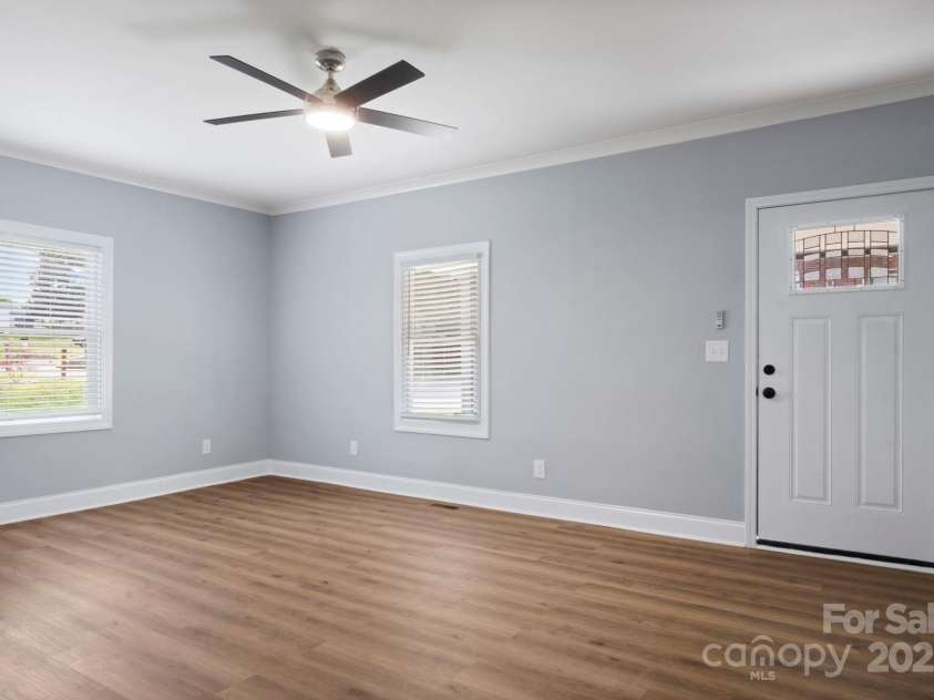 79 May Street, Gastonia, NC 28052.  MLS# CAR4300555, YatesRealty ID 2955. 