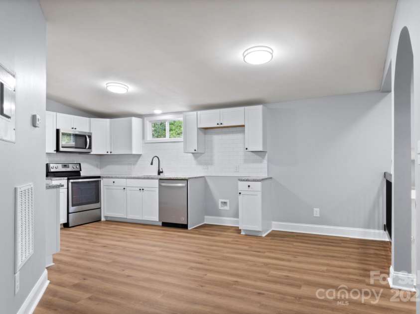 79 May Street, Gastonia, NC 28052.  MLS# CAR4300555, YatesRealty ID 2955. 