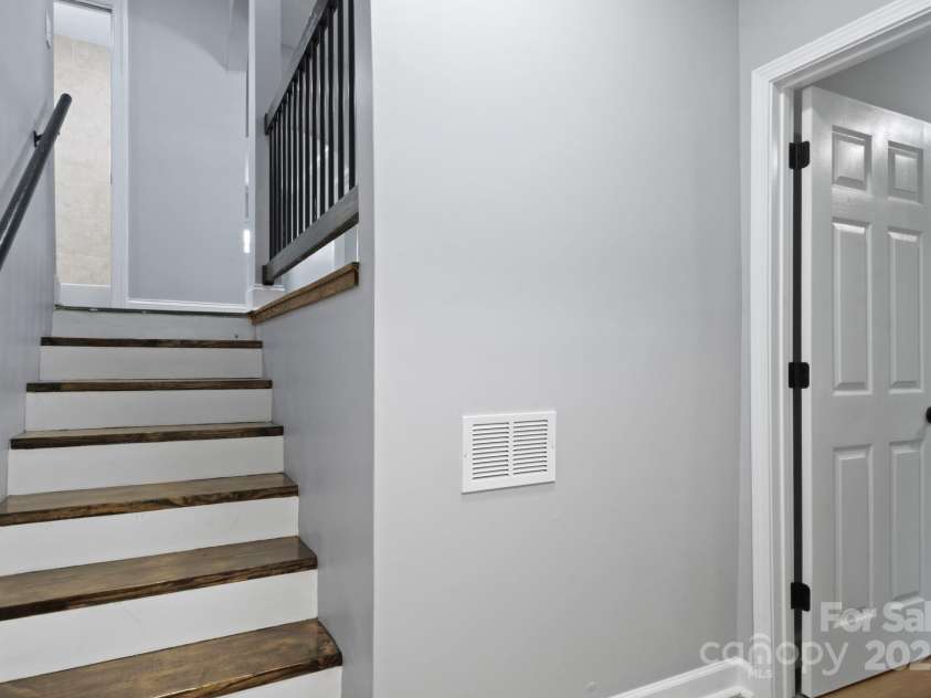 79 May Street, Gastonia, NC 28052.  MLS# CAR4300555, YatesRealty ID 2955. 