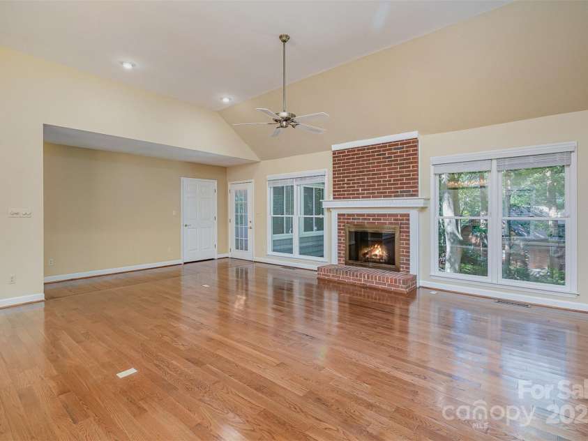 140 Rustic Way Lane, Mooresville, NC 28117.  MLS# CAR4272092, YatesRealty ID 29551. 