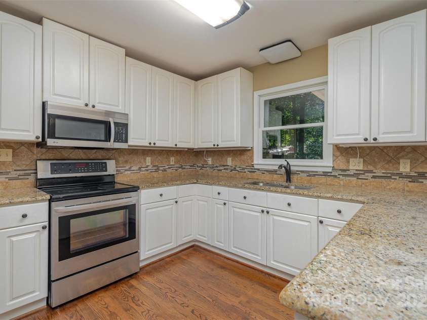 140 Rustic Way Lane, Mooresville, NC 28117.  MLS# CAR4272092, YatesRealty ID 29551. 