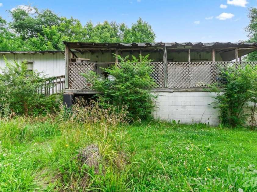 668 Childers Street, Belmont, NC 28012.  MLS# CAR4416358, YatesRealty ID 29551. 