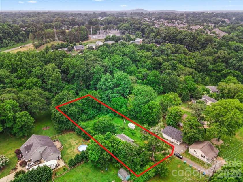 668 Childers Street, Belmont, NC 28012.  MLS# CAR4416358, YatesRealty ID 29551. 