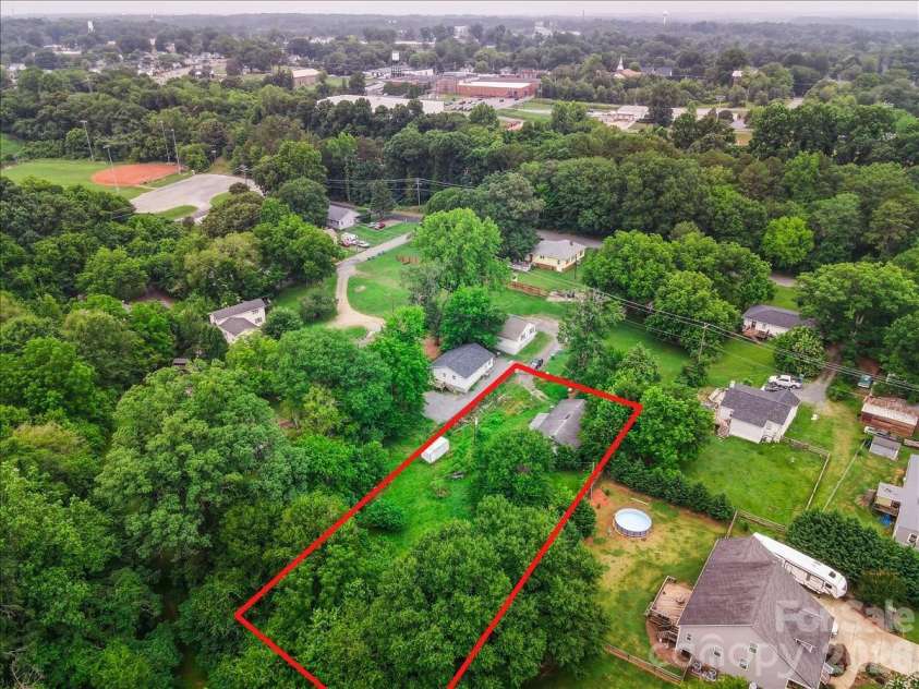 668 Childers Street, Belmont, NC 28012.  MLS# CAR4416358, YatesRealty ID 29551. 