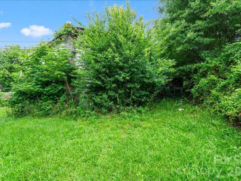 668 Childers Street, Belmont, NC 28012.  MLS# CAR4416358, YatesRealty ID 29551. 