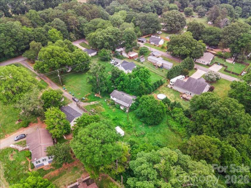 668 Childers Street, Belmont, NC 28012.  MLS# CAR4416358, YatesRealty ID 29551. 