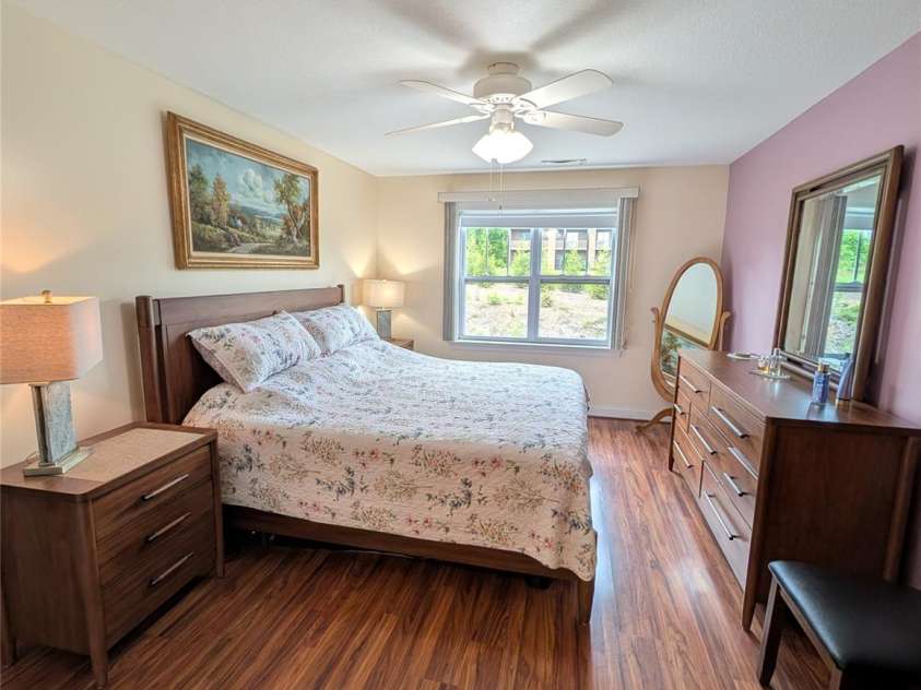 65 Foxden Drive, Fletcher, NC 28732.  MLS# CAR4389530, YatesRealty ID 29552. Large primary bedroom