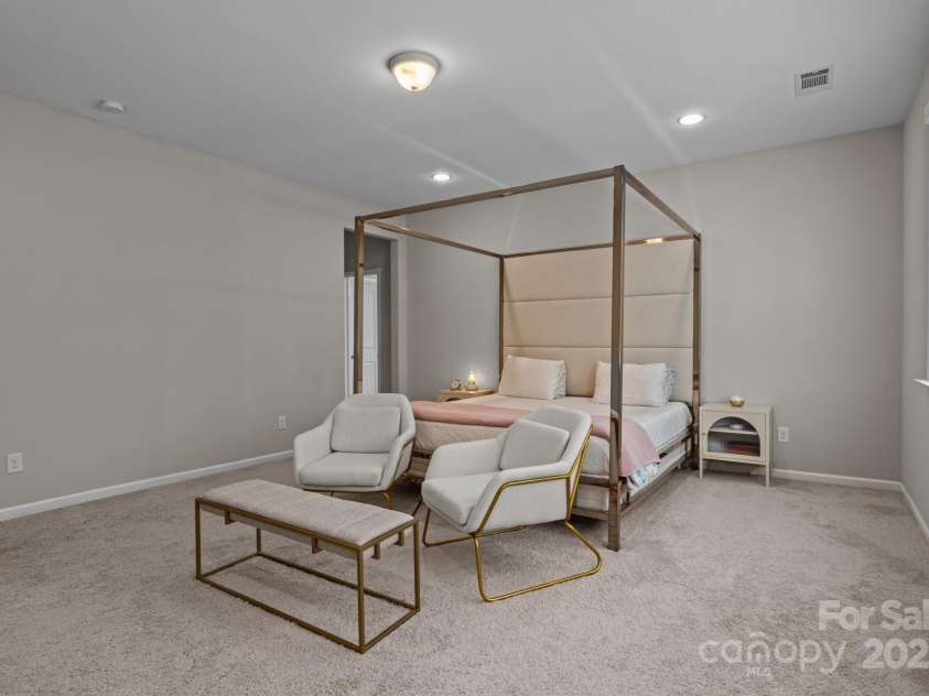 9426 Hightower Oak Street, Huntersville, NC 28078.  MLS# CAR4279151, YatesRealty ID 29552. 