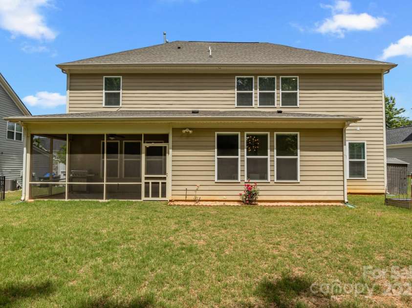 9426 Hightower Oak Street, Huntersville, NC 28078.  MLS# CAR4279151, YatesRealty ID 29552. 