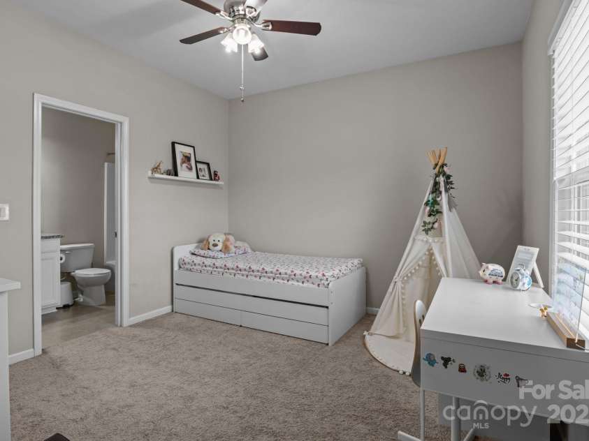 9426 Hightower Oak Street, Huntersville, NC 28078.  MLS# CAR4279151, YatesRealty ID 29552. Bedroom 2 upstairs w/ ensuite bath