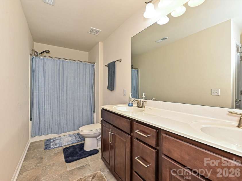 2614 Lochview Street, Fort Mill, SC 29715.  MLS# CAR4380385, YatesRealty ID 29553. Full Bath