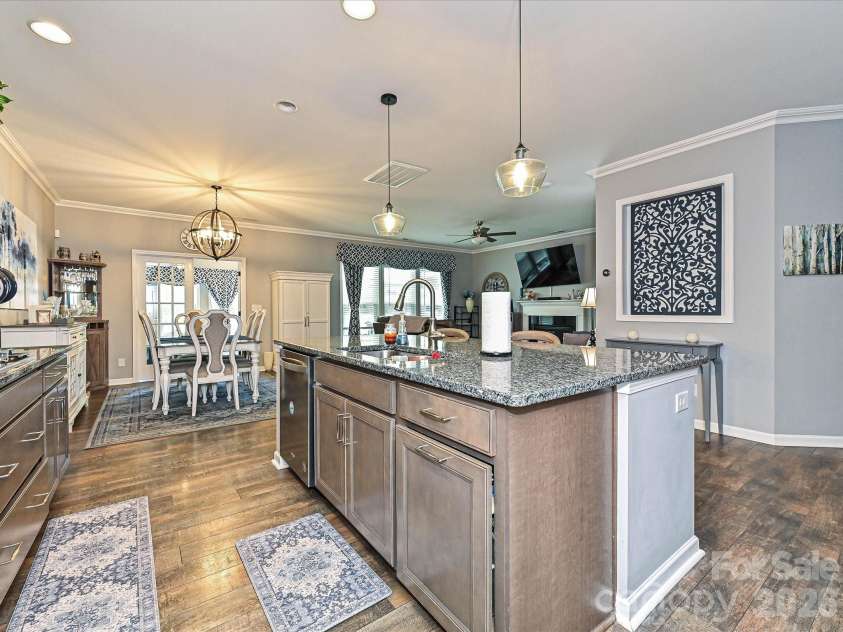2614 Lochview Street, Fort Mill, SC 29715.  MLS# CAR4380385, YatesRealty ID 29553. Kitchen