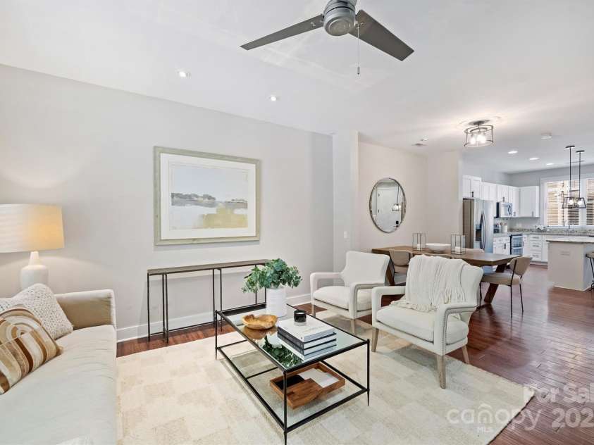 317 Tremont Avenue, Charlotte, NC 28203.  MLS# CAR4279625, YatesRealty ID 29553. 