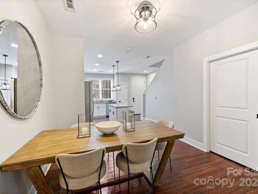 317 Tremont Avenue, Charlotte, NC 28203.  MLS# CAR4279625, YatesRealty ID 29553. 