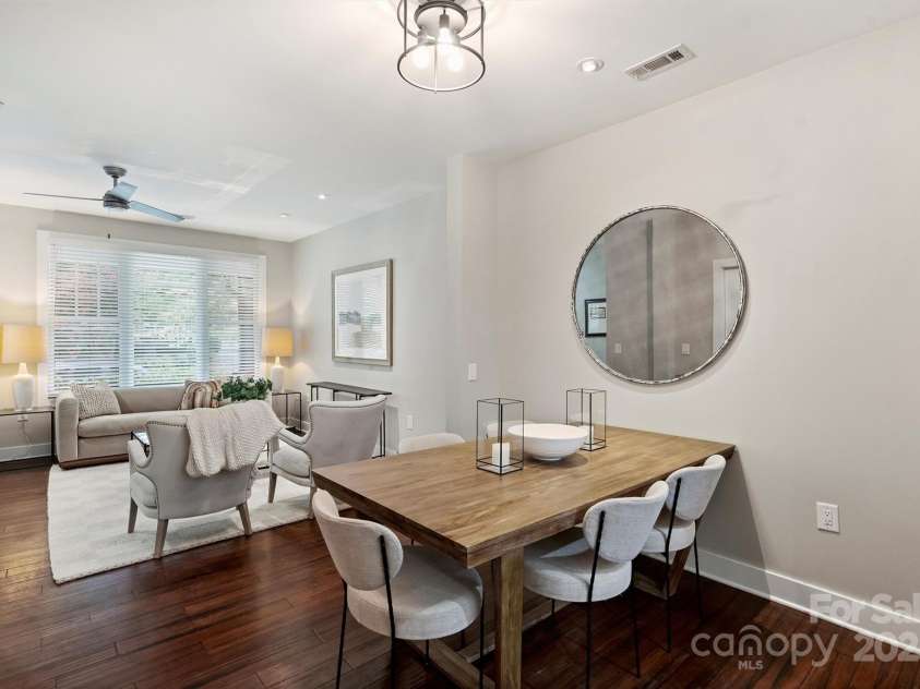 317 Tremont Avenue, Charlotte, NC 28203.  MLS# CAR4279625, YatesRealty ID 29553. 