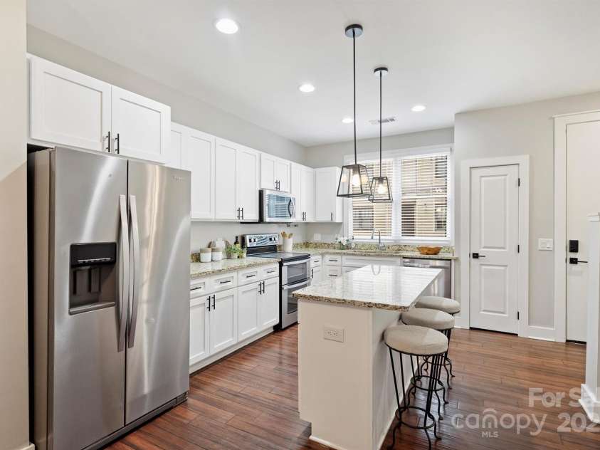 317 Tremont Avenue, Charlotte, NC 28203.  MLS# CAR4279625, YatesRealty ID 29553. 