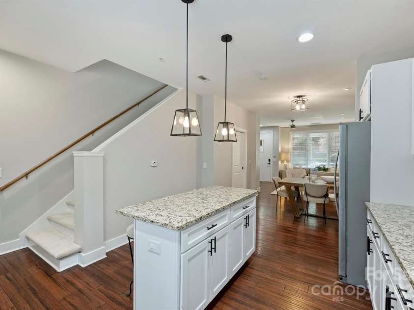 317 Tremont Avenue, Charlotte, NC 28203.  MLS# CAR4279625, YatesRealty ID 29553. 