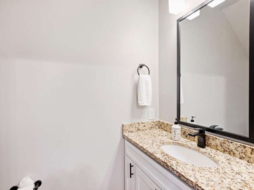 317 Tremont Avenue, Charlotte, NC 28203.  MLS# CAR4279625, YatesRealty ID 29553. 