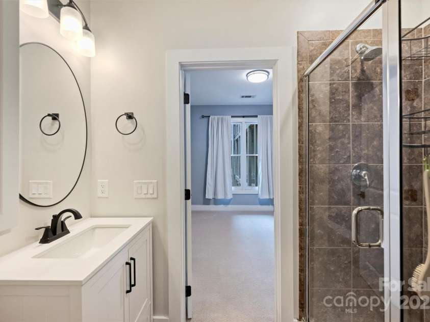 317 Tremont Avenue, Charlotte, NC 28203.  MLS# CAR4279625, YatesRealty ID 29553. 