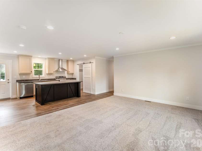 110 Ashland Court, Shelby, NC 28150.  MLS# CAR4266609, YatesRealty ID 29554. 