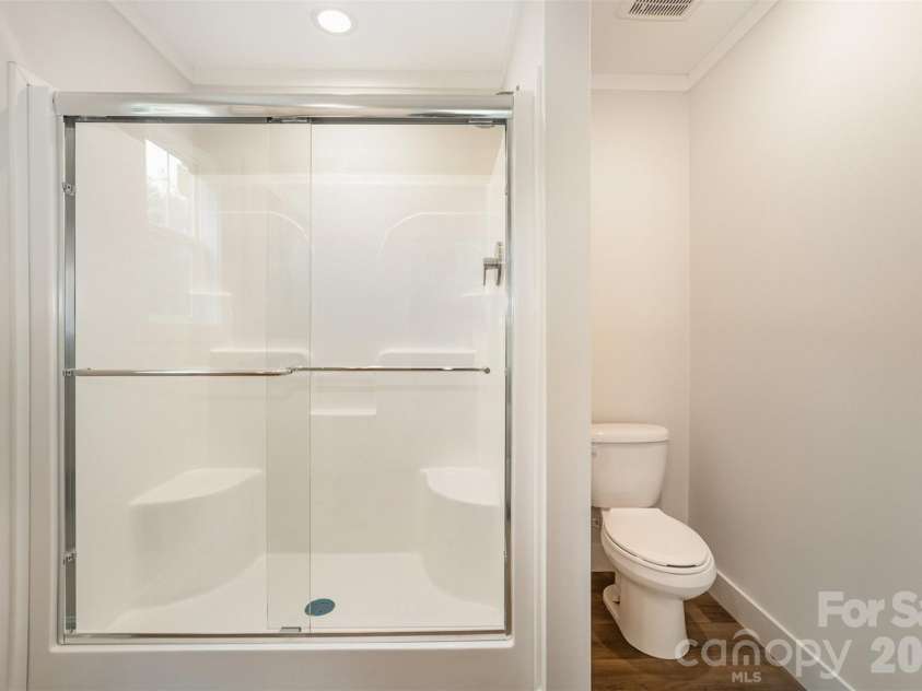 110 Ashland Court, Shelby, NC 28150.  MLS# CAR4266609, YatesRealty ID 29554. 