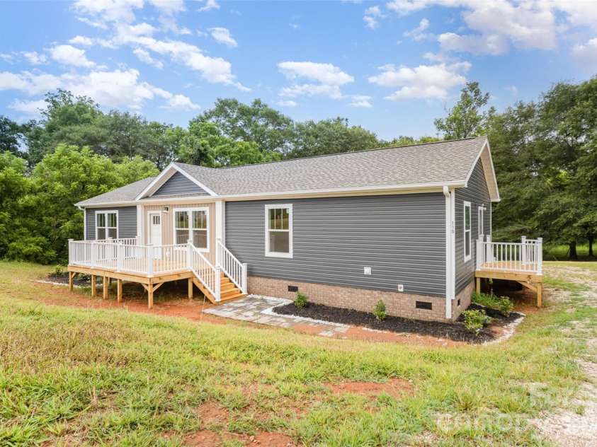 110 Ashland Court, Shelby, NC 28150.  MLS# CAR4266609, YatesRealty ID 29554. 
