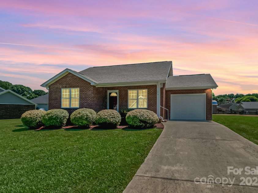 169 Abigail Lane, Locust, NC 28097.  MLS# CAR4281460, YatesRealty ID 29555. Front 