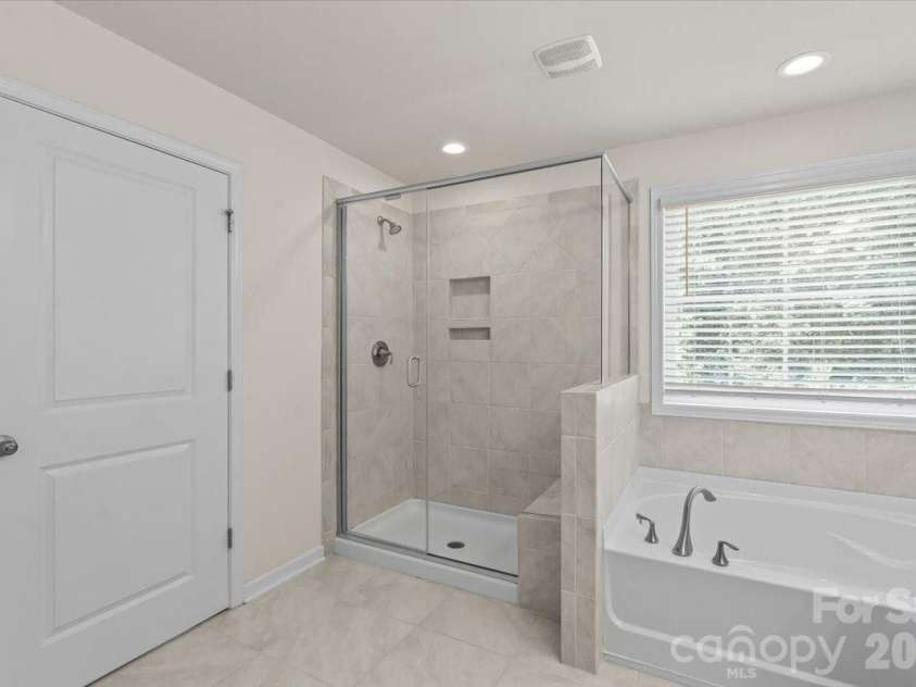 6040 Artigas Drive, Fort Mill, SC 29707.  MLS# CAR4390680, YatesRealty ID 29555. 