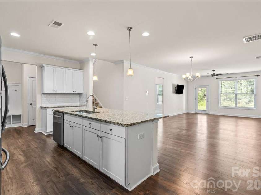 6040 Artigas Drive, Fort Mill, SC 29707.  MLS# CAR4390680, YatesRealty ID 29555. A great open concept