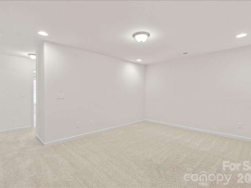 6040 Artigas Drive, Fort Mill, SC 29707.  MLS# CAR4390680, YatesRealty ID 29555. Bonus area / flex space with numerous uses