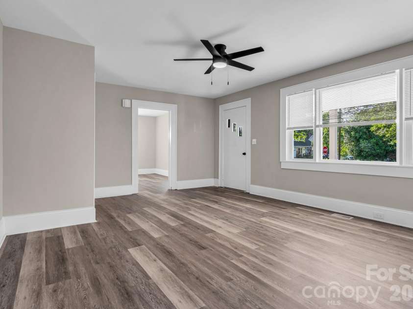611 Carolina Avenue, Spencer, NC 28159.  MLS# CAR4388141, YatesRealty ID 29556. 