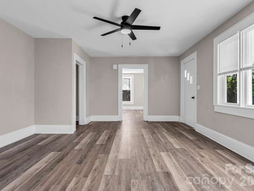 611 Carolina Avenue, Spencer, NC 28159.  MLS# CAR4388141, YatesRealty ID 29556. 