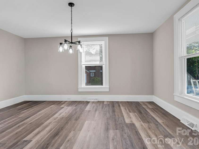 611 Carolina Avenue, Spencer, NC 28159.  MLS# CAR4388141, YatesRealty ID 29556. 
